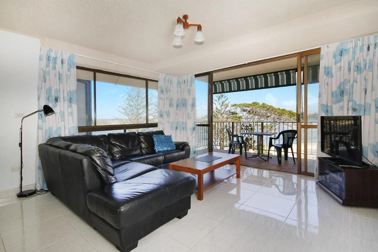 Apartamento Lowanna Unit 10 24 Bulcock Beach Esplanade Bulcock Beach Caloundra